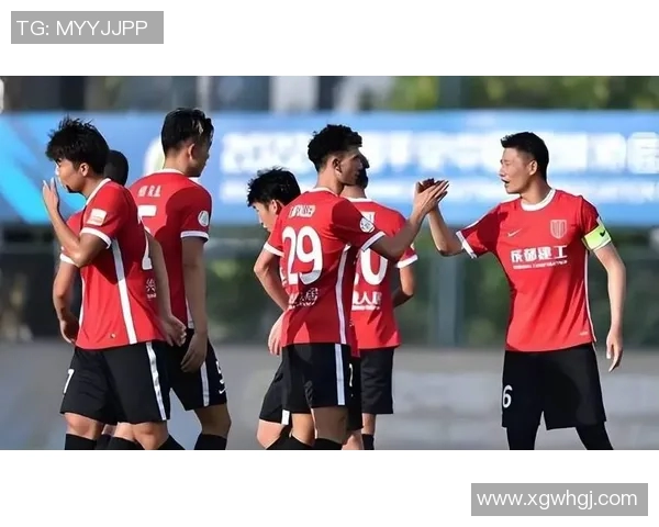 禁区内明显犯规帅惟浩遭无视球员集体抗议引发争议