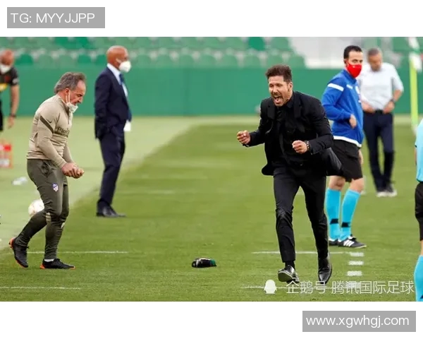 科克怀念马竞老球场红白相间球网引发球迷共鸣