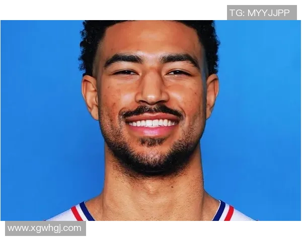 76人对格莱姆斯报价870万均薪稳定在900万左右引发关注