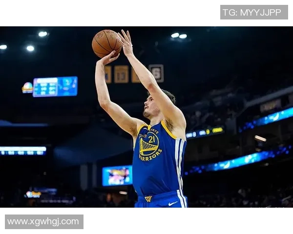 勇士边线球发给波斯特遭犯规76人成功挑战引发争议