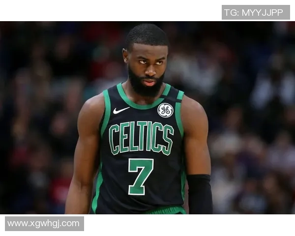 杰伦布朗谈末节反扑时的心态与队友沟通的重要性