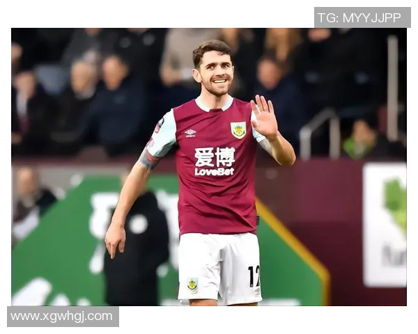 英超官方问球星手机里最出名的联系人是谁，汉密尔顿诺天王被提